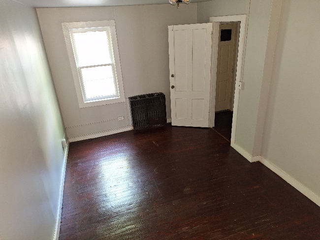 Building Photo - 87 W Pierpont St