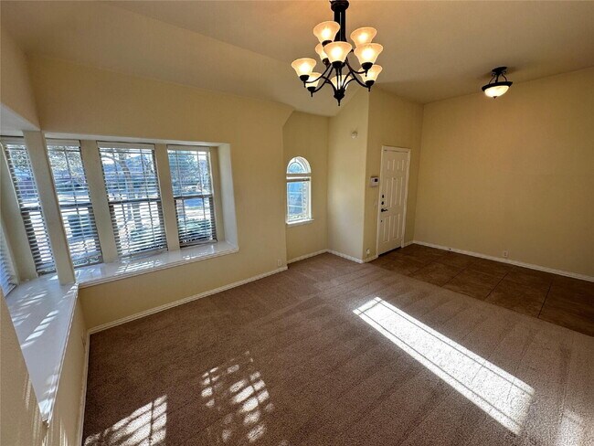 Building Photo - Stunning 3 Bedroom Home in Holland Meadows