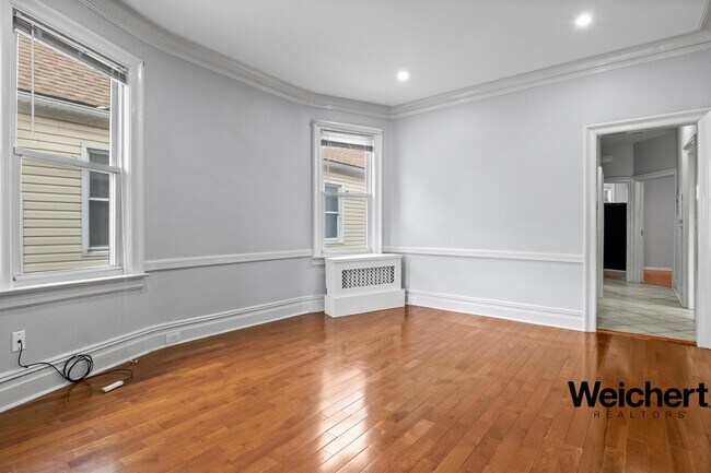 Building Photo - 800-802 KENNEDY Blvd