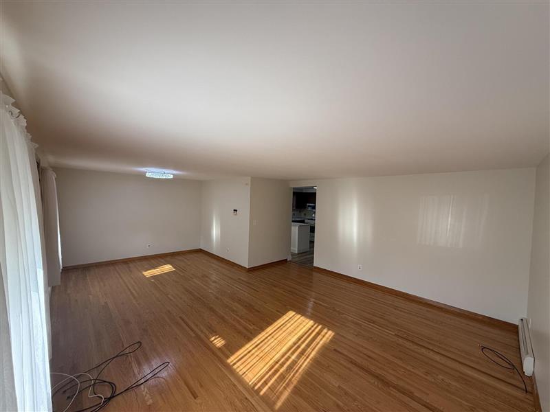 Building Photo - 421 Callodine Ave