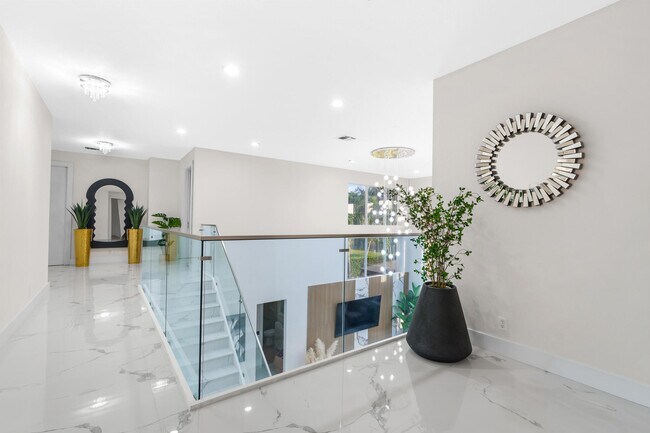 Building Photo - 11352 Regatta Ln