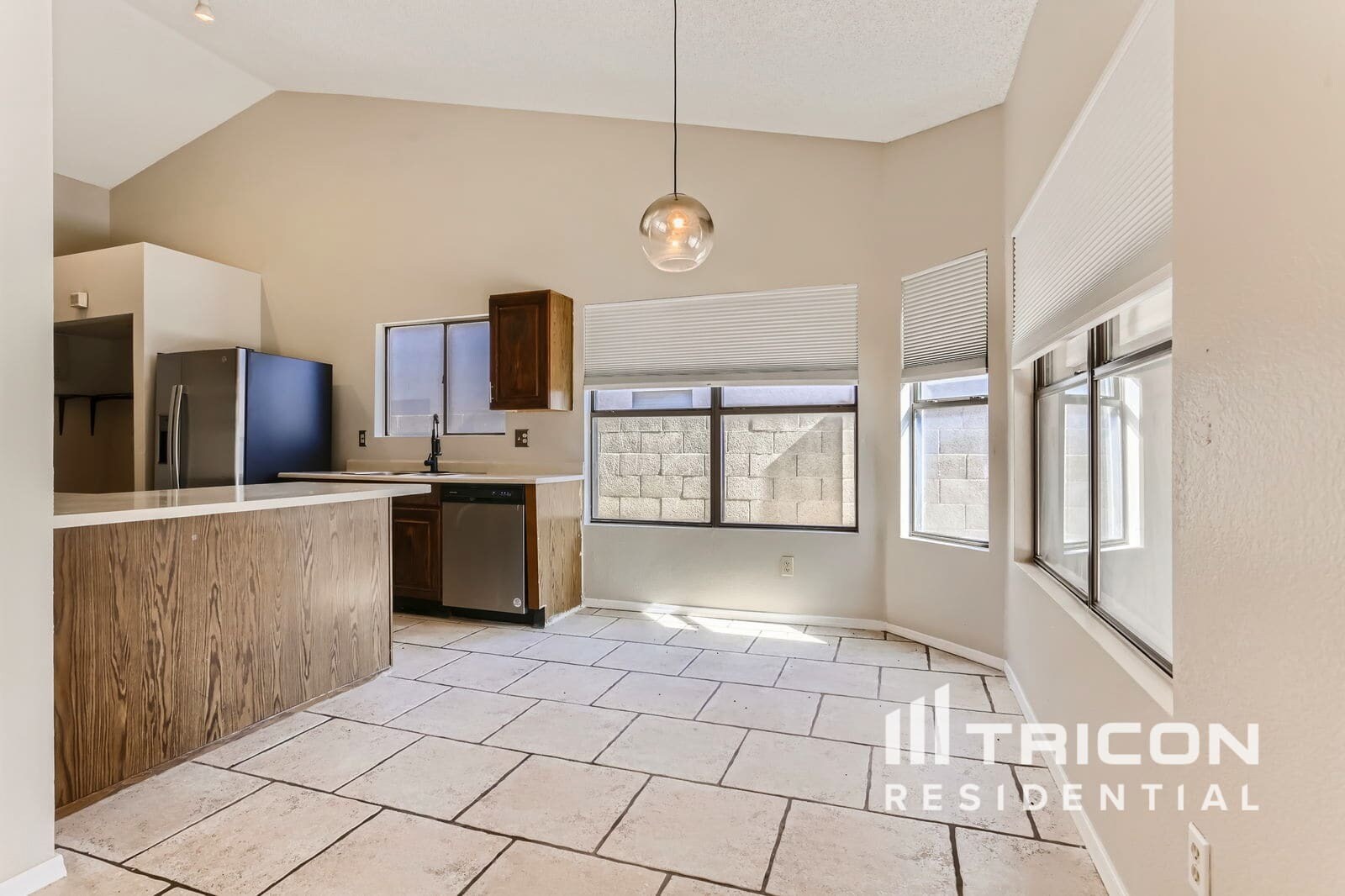 Building Photo - 2718 N 87th Ave