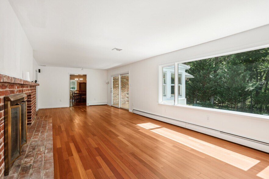 Building Photo - 1674 High Point Ln