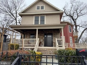 Building Photo - 2630 Brentwood Rd NE