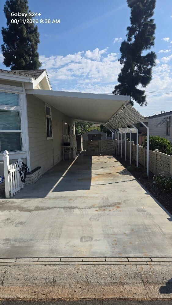 Building Photo - 1361 Shadowglen Way