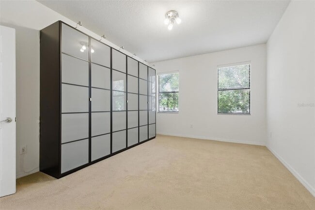 Building Photo - 11804 13th Way N