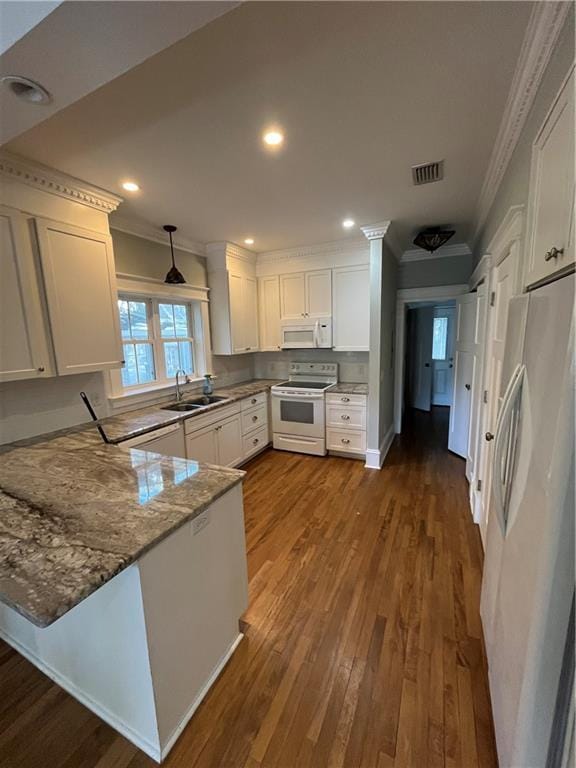 Building Photo - 605 Demere Way