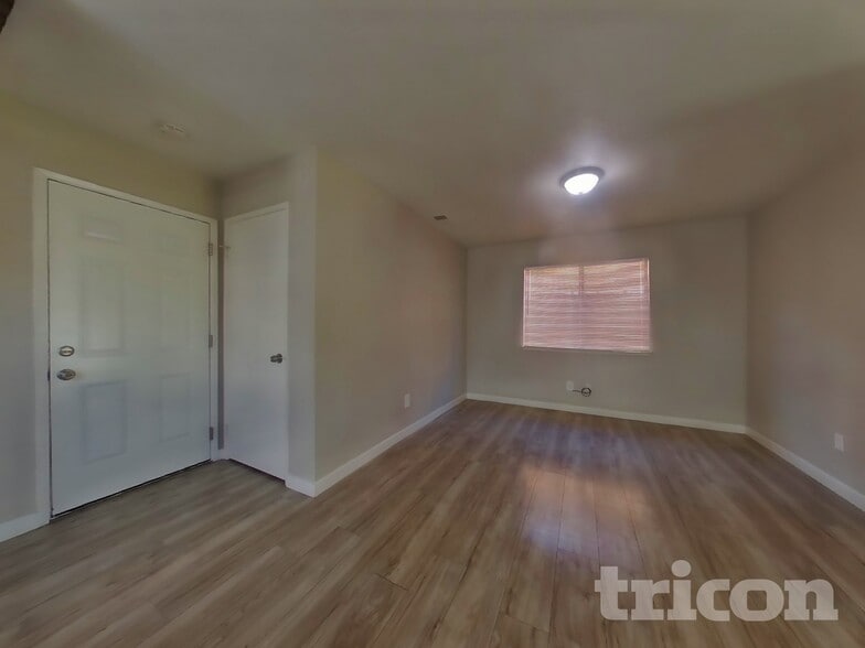 Building Photo - 254 Voyager Dr