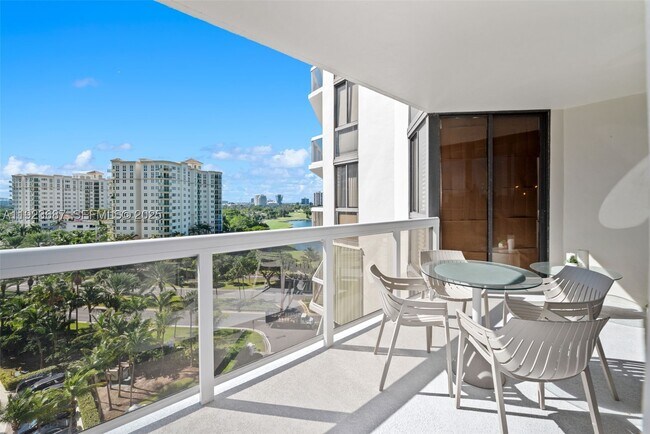 Building Photo - 20185 E Country Club Dr