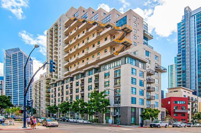Building Photo - 1240 India St
