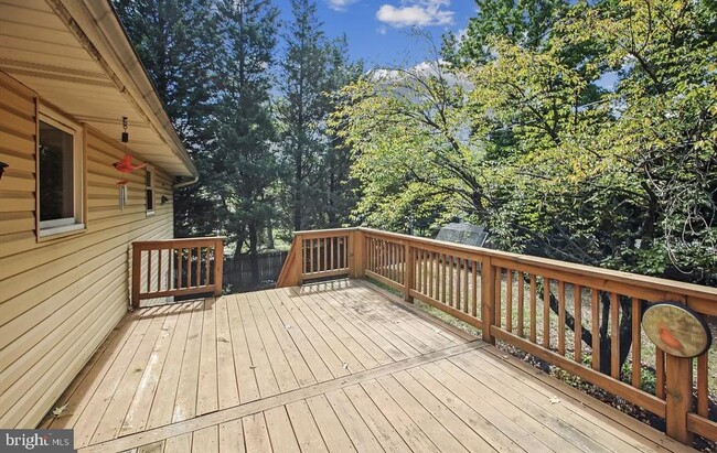 Building Photo - 7997 Nolcrest Rd