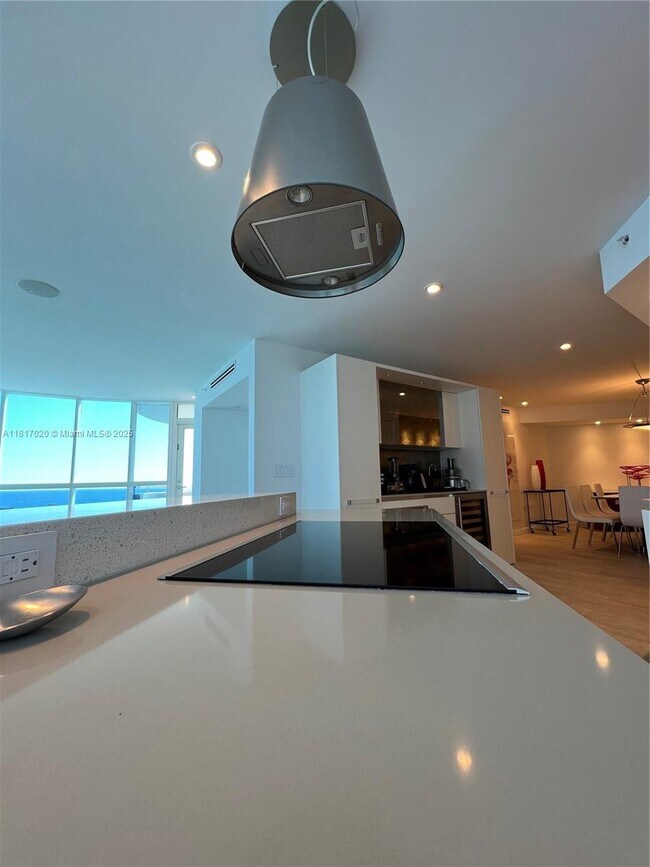 Building Photo - 6301 Collins Ave