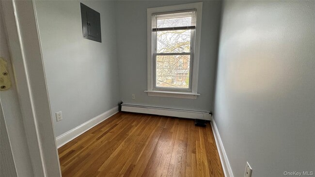 Building Photo - 273 N Washington St