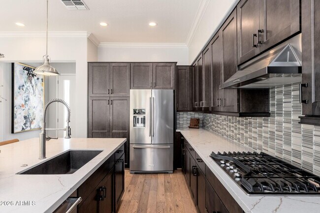 Building Photo - 1555 E Ocotillo Rd