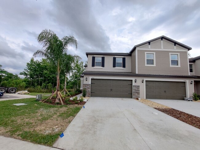 Building Photo - 23300 Willow Glen Way