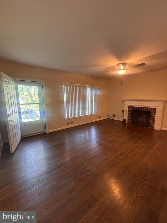 Building Photo - 11203 Dodson Ln