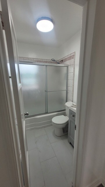 Building Photo - 506 E Kelso St