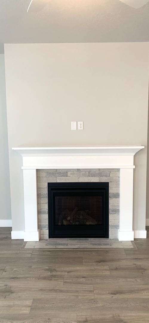 Building Photo - Beautiful newer construction home in Richl...