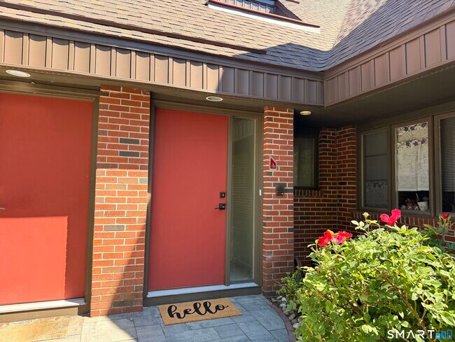 Building Photo - 118 Montoya Dr