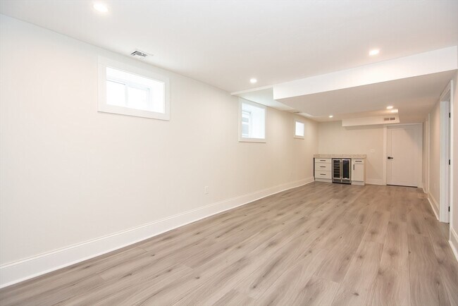 Building Photo - 59 Garrison Ave
