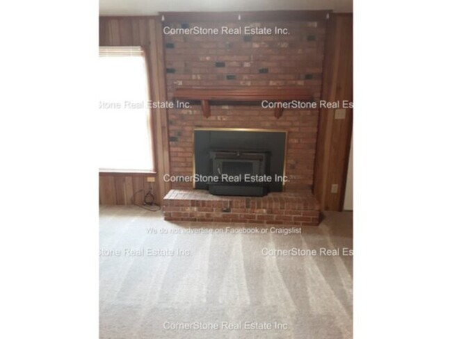 Building Photo - 6831 Buttermere Dr