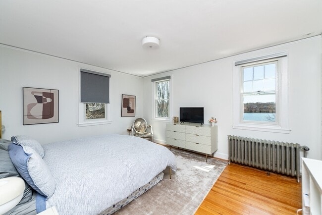 Building Photo - 108 Lake Ave