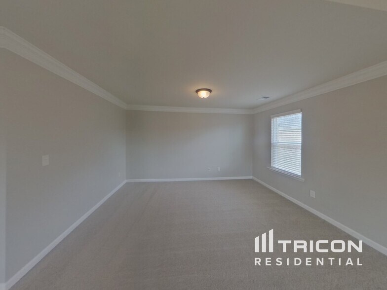 Building Photo - 60 Somerset Hills