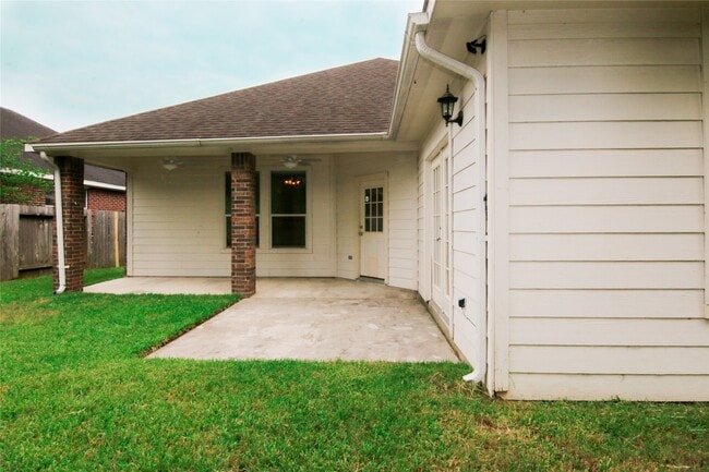 Building Photo - 322 Wild Bird Dr