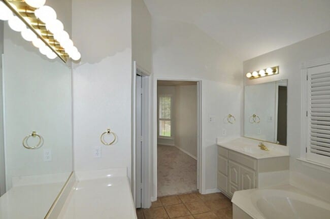Building Photo - 2767 Crystal Glenn Cir