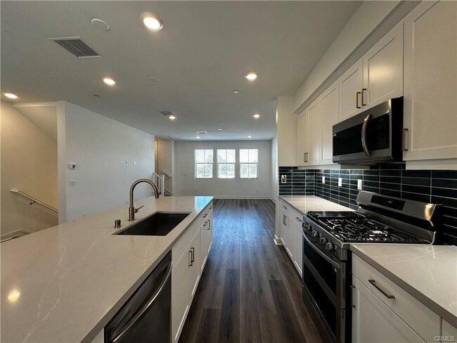 Building Photo - 5019 Belmont Ln