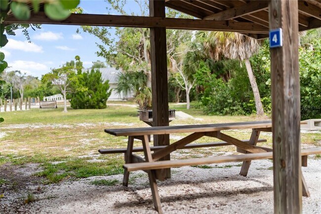 Building Photo - 1750 Benjamin Franklin Dr