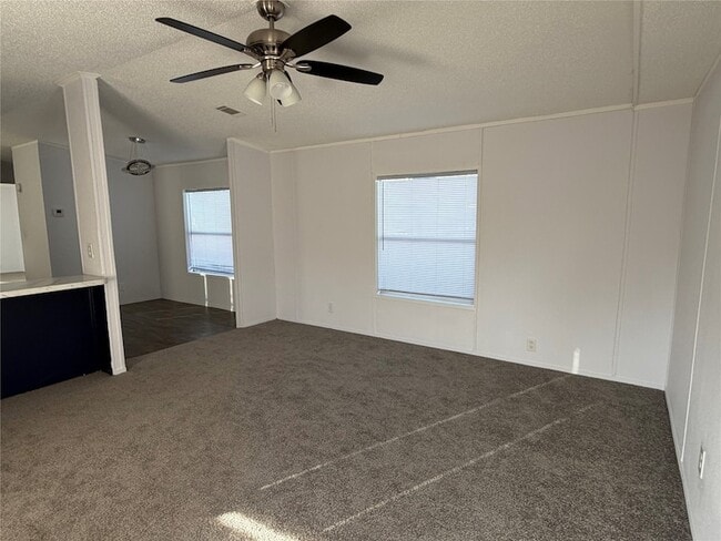 Building Photo - 31029 Sweetbriar Ln