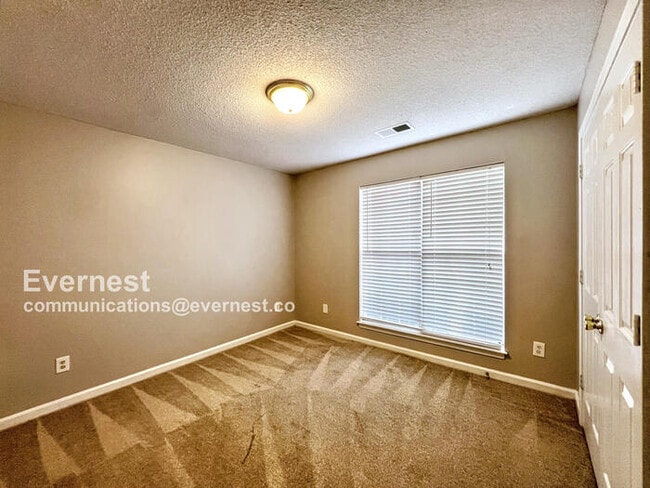 Building Photo - 2722 Misty Bay Dr