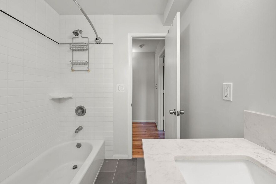 Building Photo - 3720 W Chandler Blvd