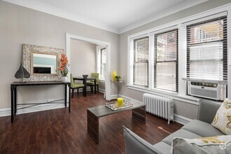 Building Photo - Reside at 823