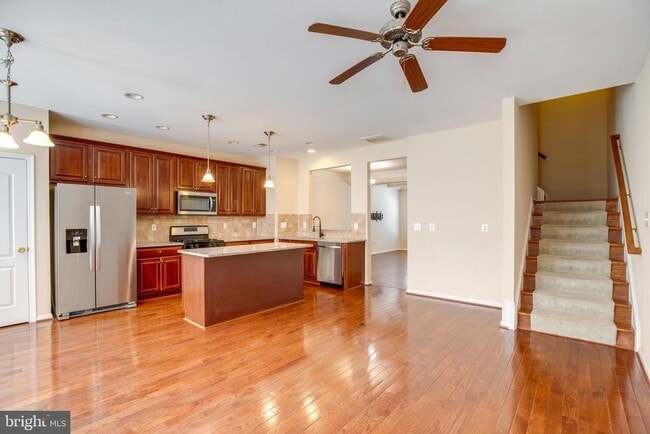 Building Photo - 4527 English Holly Dr