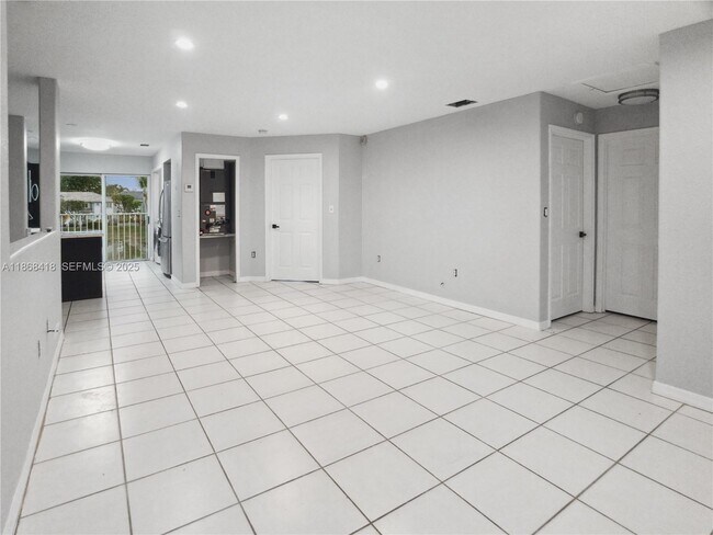 Building Photo - 5755 NW 109th Ave