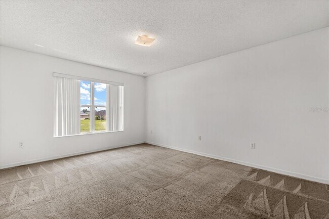 Building Photo - 521 Bromley Ct