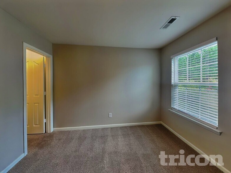 Building Photo - 3879 Williamston Park Ct