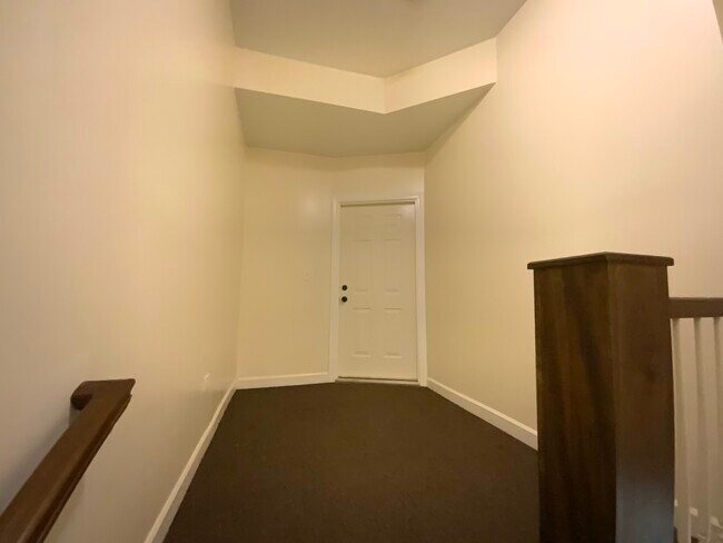 Building Photo - 803 S Karlov Ave
