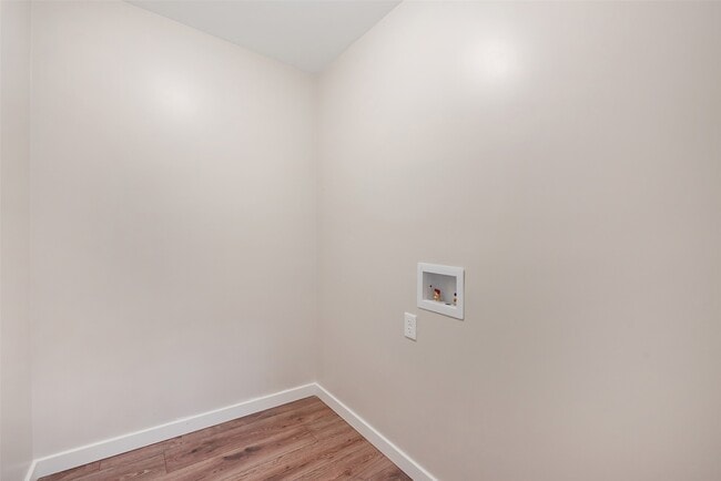 Building Photo - 1200 Adams St