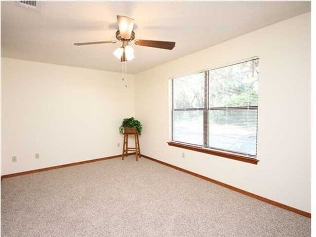 Building Photo - Waterfront Unit in Niceville