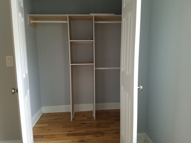 Building Photo - 5731 N Kimball Ave