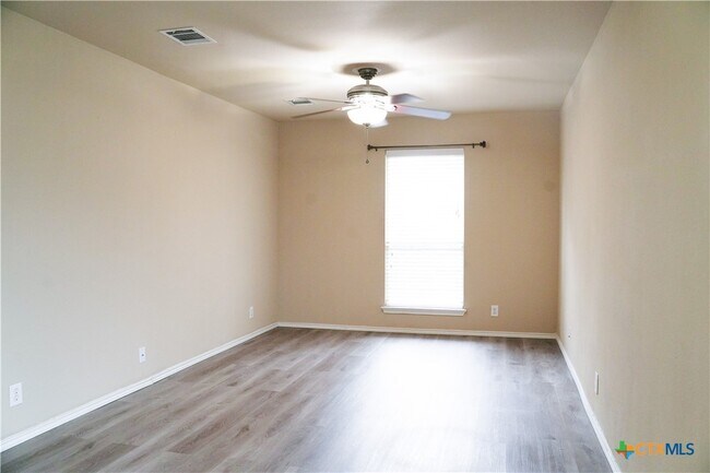 Building Photo - 11719 Wayward Daisy