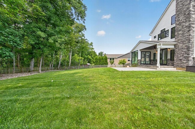 Building Photo - 6582 Rosewood Ln