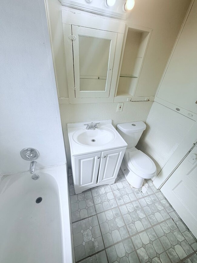 Building Photo - 3395- 3397 W. 100th