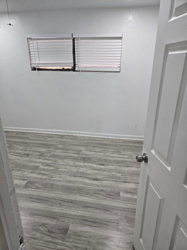 Building Photo - 5427 Heatherbrook Dr