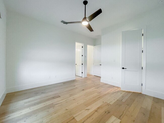 Building Photo - Copper Ridge Subdivision in New Braunfels