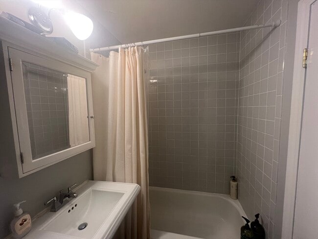 Building Photo - 56 Prince St