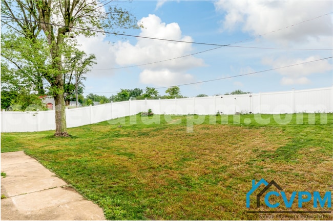 Building Photo - 12110 Tulip Grove Dr